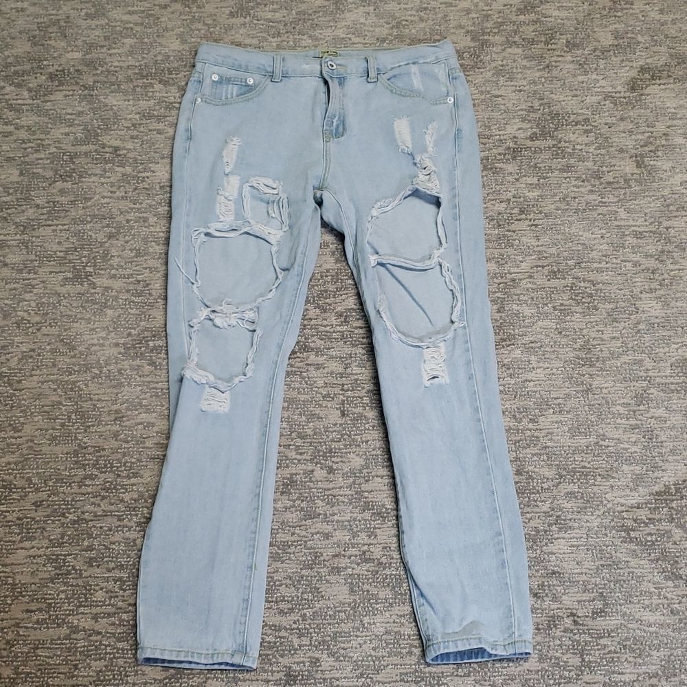 Top Trends Destroyed Denim Jeans View 4
